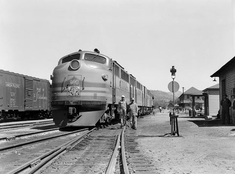 1947 Western Pacific Railroad Locomotive Portala CA 13 x 19 Reproduction Railroad Poster
